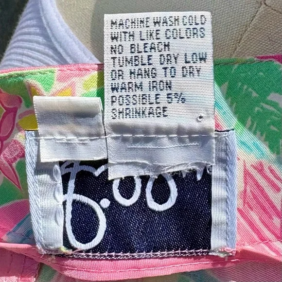 Vintage Lilly Pulitzer Harborview Pants Size 4 Capris Hawaiian Birds Floral - Picture 16 of 16